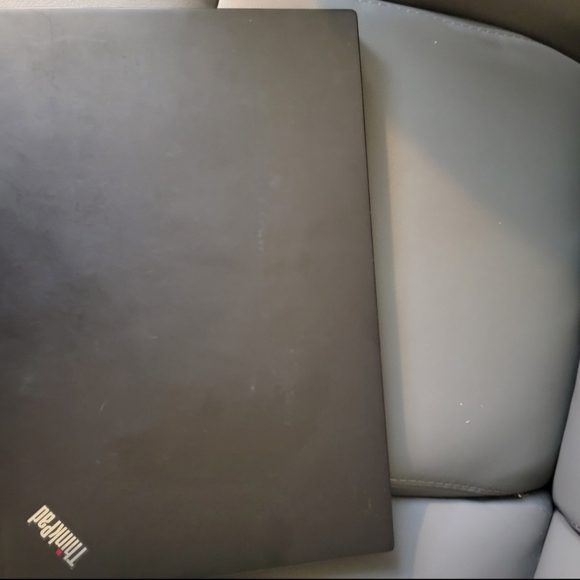 Refurbished Lenovo ThinkPad T14s Gen 1 - Picture 3 of 3